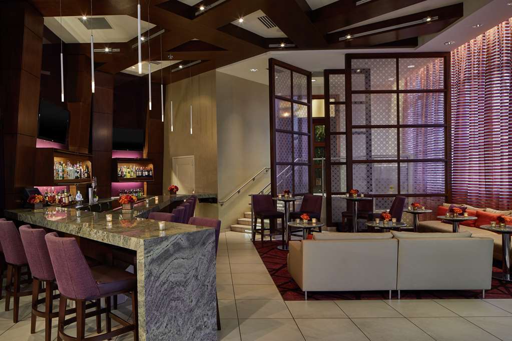 Hilton Garden Inn Atlanta Midtown Restaurant photo